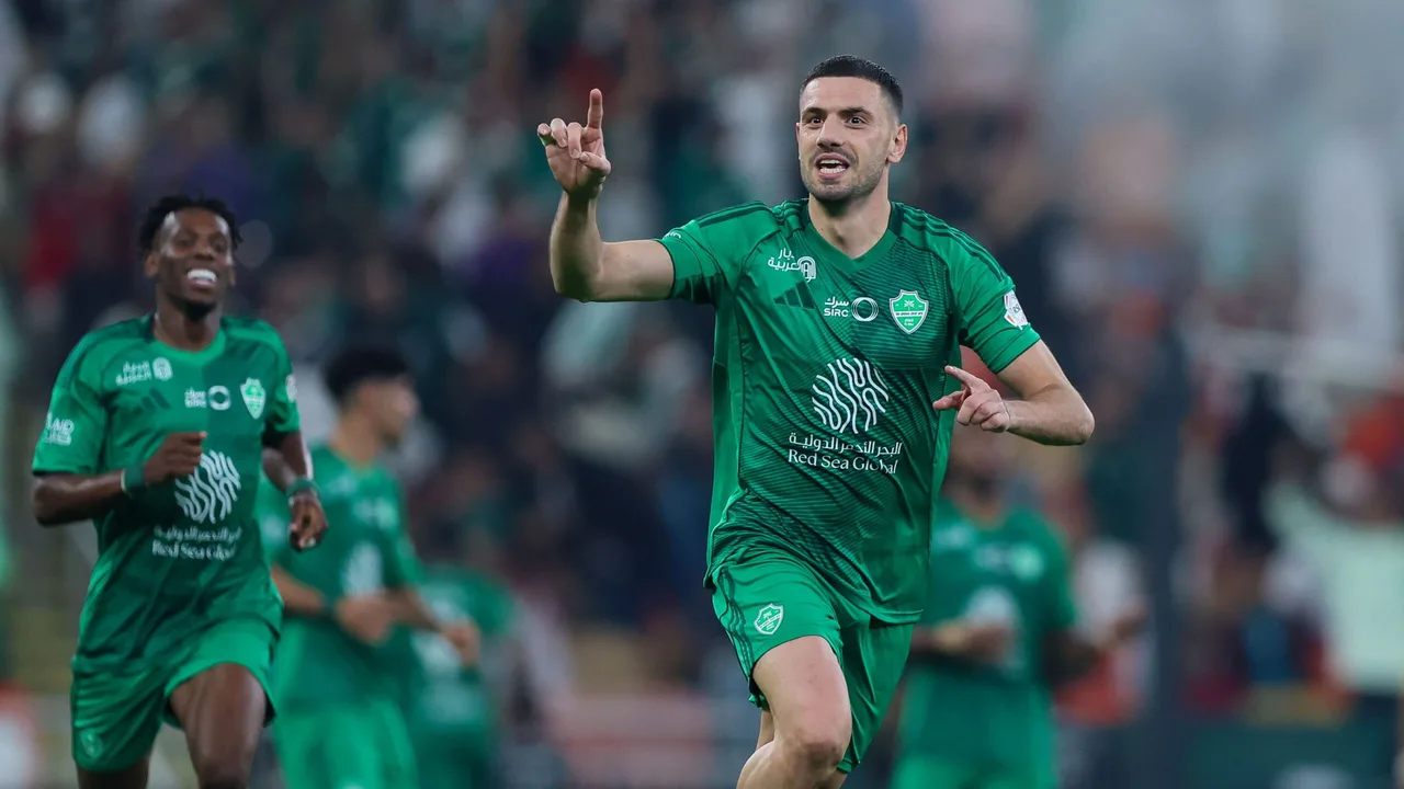 بث مباشر.. تردد القنوات الناقلة لمباراة نيوم والأهلي في دوري روشن السعودي